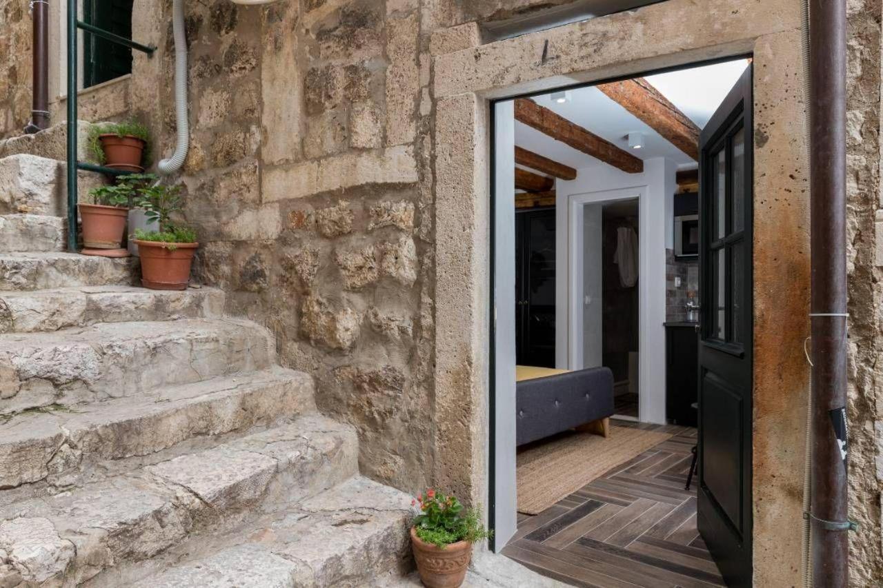 Lägenhet Private Accommodion Linda Dubrovnik